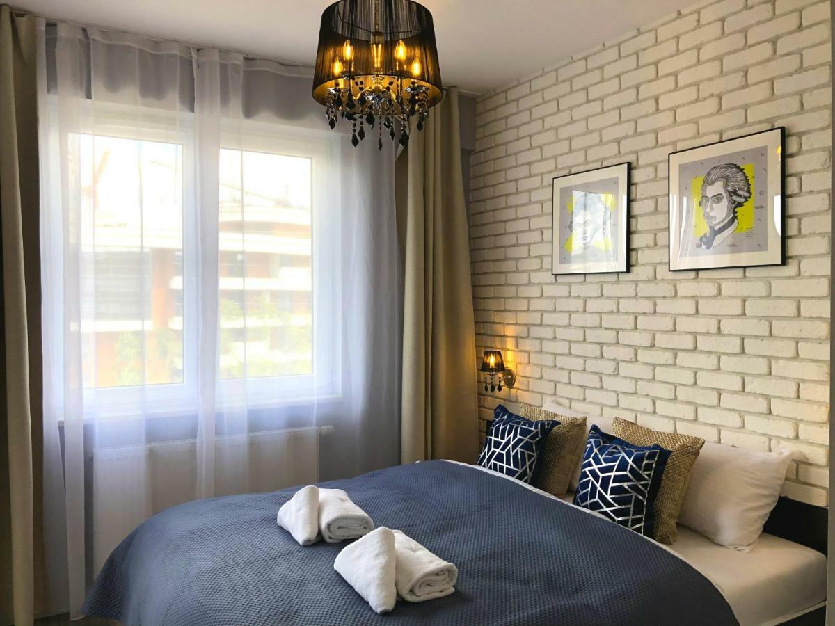 Glamour Apartment With Big, Private Terrace Krasków Exterior foto